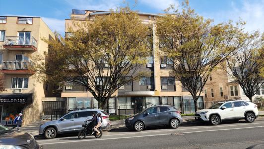 84-32 Grand Ave, Elmhurst, Нью-Йорк 11373, Соединенные Штаты