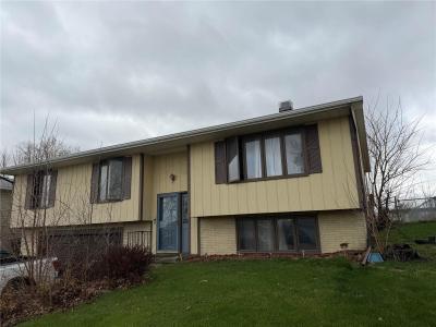 3419 Sue Lane Nw, Cedar Rapids, Iowa 52405, USA