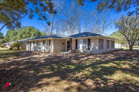 852 Natchez Street, Shreveport, Louisiana 71105, USA