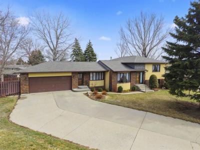 6 Ruyak Point, Minot, Dakota Północna 58703, USA