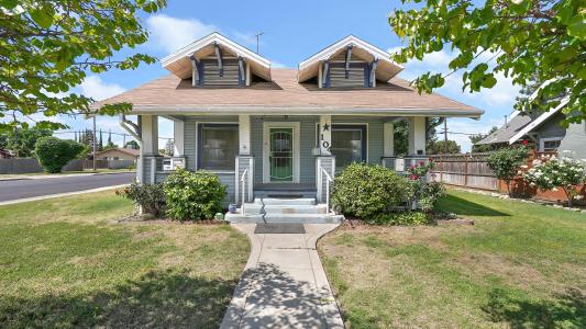 104 N Orange Avenue, Exeter, Kaliforniya 93221, Amerika Birleşik Devletleri