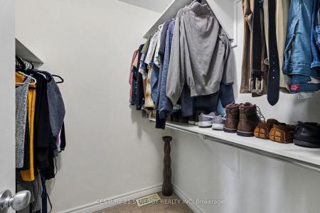 114 SILVERMOON CRESCENT, Orleans - Cumberland And Area, أونتاريو K4A 0P9, كندا 