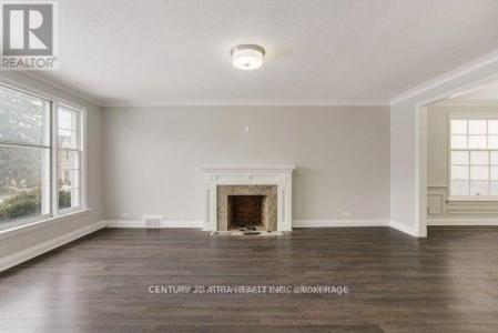 46 FENN AVENUE, Toronto (bridle Path-sunnybrook-york Mills), Ontario M2L 1M8, Kanada