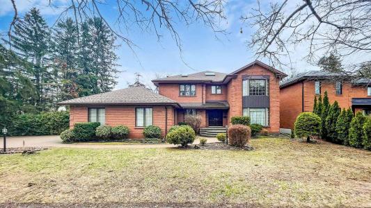 1127 OSHAWA BOULEVARD N, Oshawa, Ontario L1G 5W2, Canada