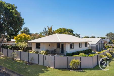 4 Oak Street, One Mile, QLD 4305, Australia