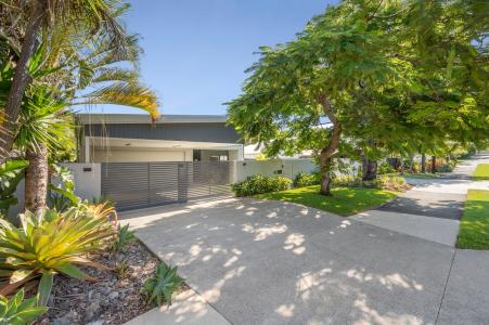 49 Pacific Avenue, Sunshine Beach, QLD 4567, Australia