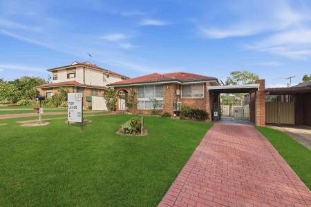 3 Dunkeld Place, St Andrews, NSW 2566, Australia