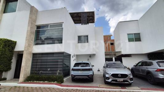 CASA EN RENTA SEMIAMUEBLADA, CON ROOF GARDEN, FRACC. BAMBÚ CUAUTLANCINGO!,, Cuautlancingo, Puebla 72700, Messico
