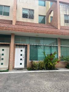 avenida 96 Alquiler de Townhouse en Mañongo, Naguanagua, Carabobo 2005, 委内瑞拉