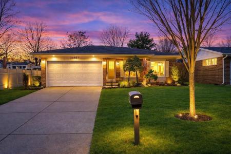 39327 Timberlane, Sterling Heights, Michigan 48310, Estados Unidos