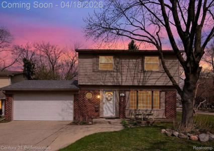 9343 Caprice Drive, Plymouth, Michigan 48170, USA