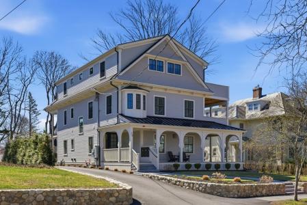 20 Lawrence , 2, Wakefield, Massachusetts 01880, USA