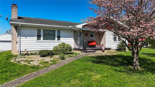 35 Poinciana Street, Newport, Ohio 45768, USA