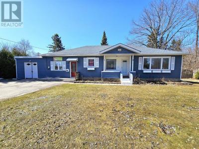 350 THE QUEENSWAY SOUTH, Georgina (keswick South), Ontario L4P 2B9, Canada