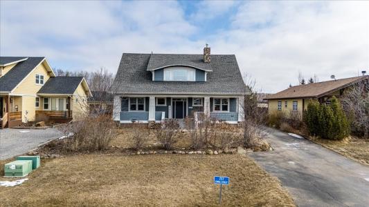 257 CANAL STREET, Rural Ponoka County, Alberta T4J 1V9, Canada