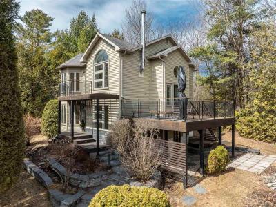 2167  Rue Fisette, Magog, ケベック J1X 5T7, カナダ