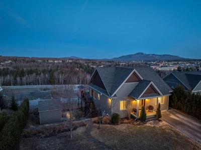 459  Rue Rolland-Dion, Magog, ケベック J1X 7T5, カナダ