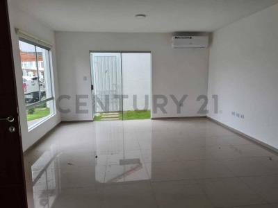 Cond. Cantabria, Zona El Remanso 8vo anillo , Norte, Santa Cruz 00001, Bolivia