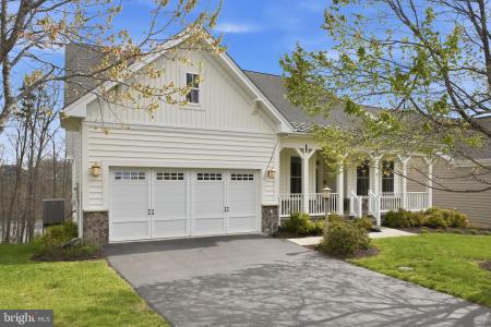 311 Grebe Drive, Lake Frederick, Virginia 22630, USA