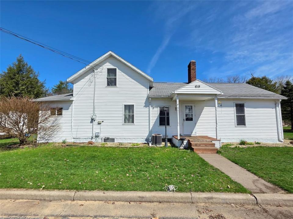619 W Perkins Street, Augusta, 위스컨신 54722, 미국