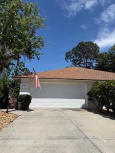 823 Long Meadow Ct., Port Orange, Florida 32127, USA