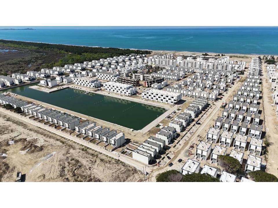 Gjiri I Lalzit, Durrës, ألبانيا