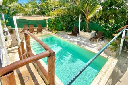 20 Avenida Sur entre Calle 27 Sur Bis y Calle Akumal 02708,, Cozumel, 金塔纳罗奥 77664, 墨西哥