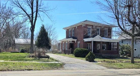 263 W  Riddle Ave, Ravenna, Ohio 44266, USA