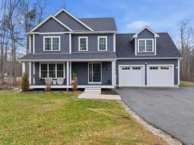 38 Madison Ave, Thompson, Connecticut 06260, USA