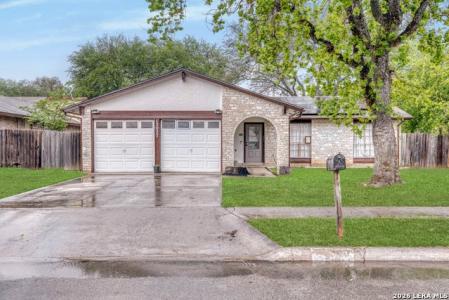 12027 Wilderness Trail, Live Oak, Texas 78233, USA
