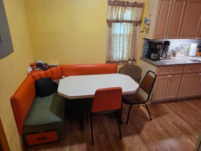 312 South Oak Avenue, Aurora, Missouri 65605, USA