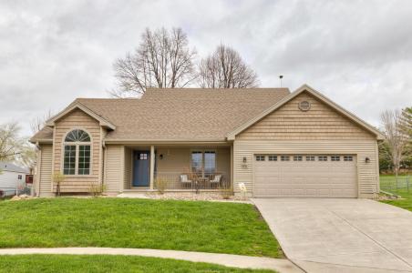8011 Sheridan Drive, Urbandale, Iowa 50322, USA
