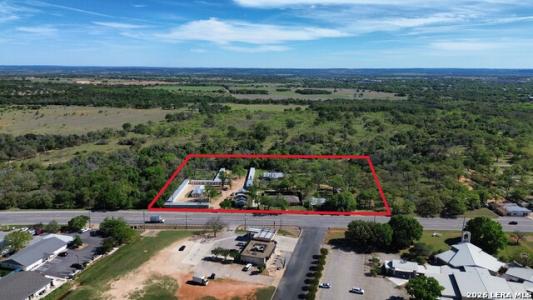 1815 N Llano St, Fredericksburg, Texas 78624, USA