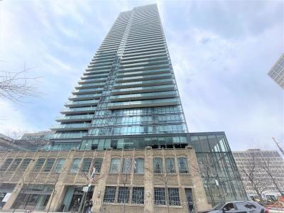 832 BAY STREET, Toronto, Ontario M5S 1Z6, Canada