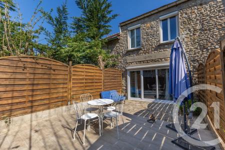 Dourdan, Île-de-France 91410, France