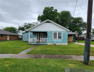 133 3rd street, Lutcher, Louisiana 70071, USA