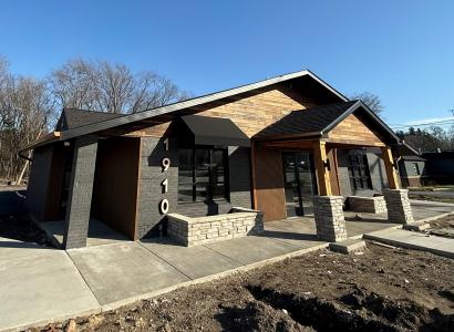 1910 Calumet Avenue (South Suite), Valparaiso, Indiana 46383, USA