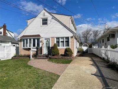 70 E Neptune Avenue, Lindenhurst, NY 11757, USA
