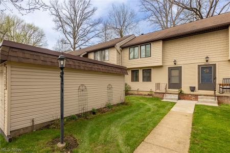 10219 Spinnaker Run, Aurora, Ohio 44202, USA