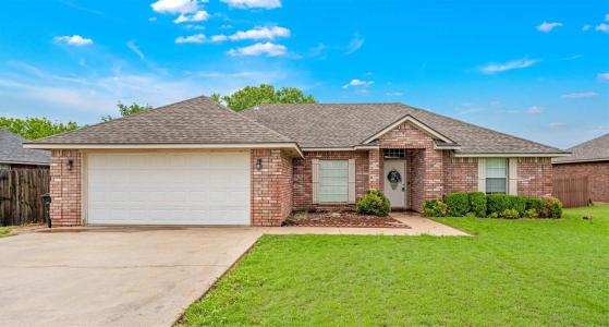 70 NE Deerfield Dr, Elgin, 俄克拉荷马州 73538, 美国