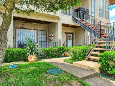 1933 Island Circle , B113, Tool, Texas 75143, USA