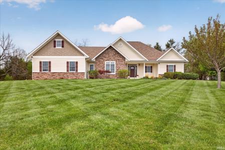 2909 E Kylie Court, Bloomington, Indiana 47401-8386, USA