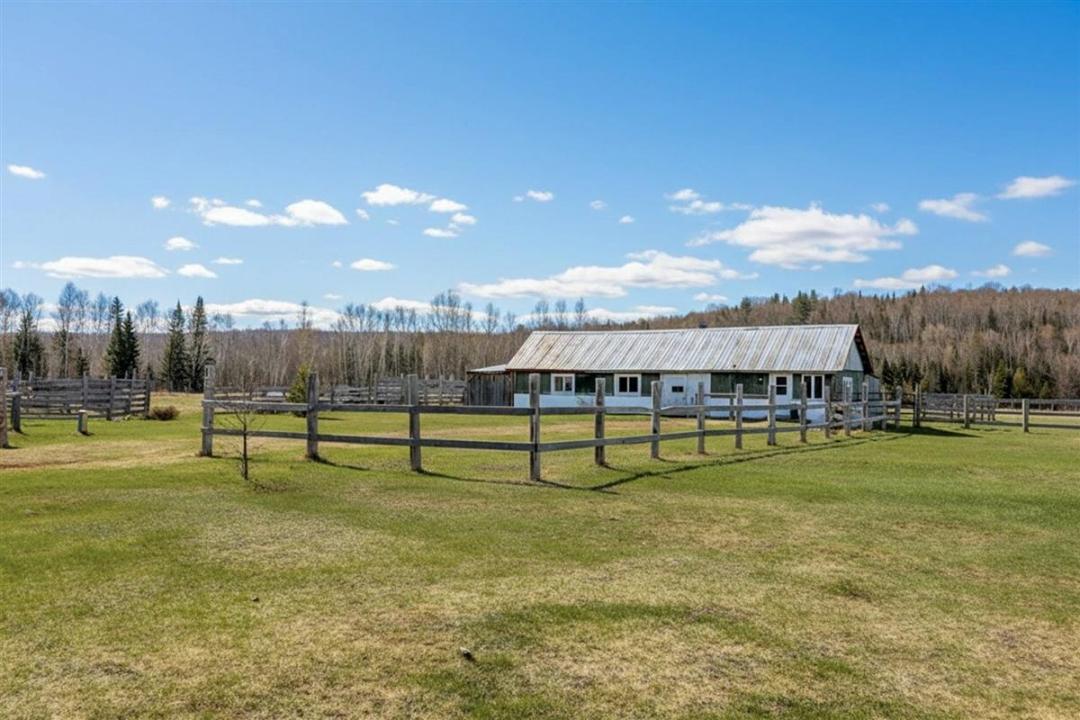 10188 Route 117 N., Rivière-Rouge, كيبيك J0T 1T0, كندا