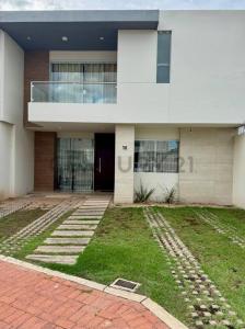 Oeste, Santa Cruz 00001, Bolivia