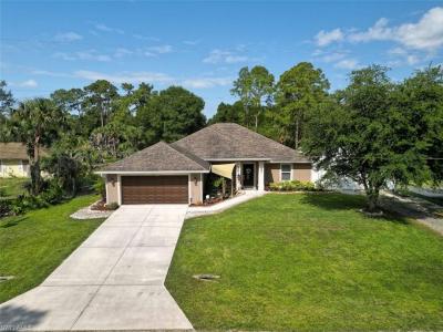 611 Cleveland AVE, Lehigh Acres, Flórida 33972, Estados Unidos