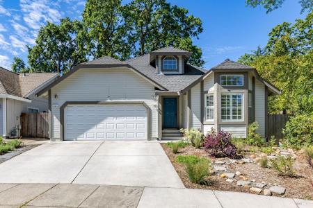 5070 Charmian Dr, Santa Rosa, California 95409, USA