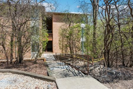 5803 Oakwood Drive , B, Lisle, Illinois 60532, USA