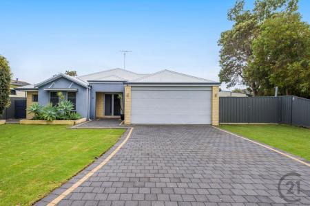 2 Flinders Street, Falcon, WA 6210, Australia