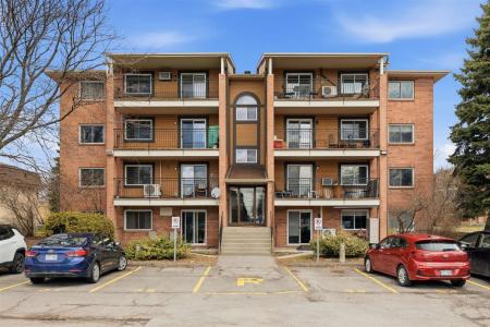 138  Rue de Lausanne, Gatineau (Gatineau), 魁北克省 J8T 5R4, 加拿大