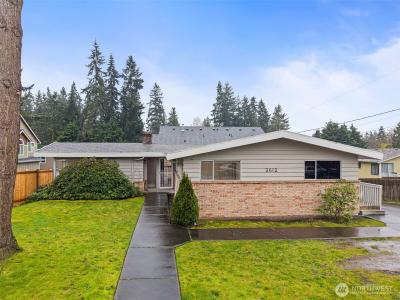 2612 204th St Sw Street Sw #N, Lynnwood, Washington 98036, Amerika Birleşik Devletleri